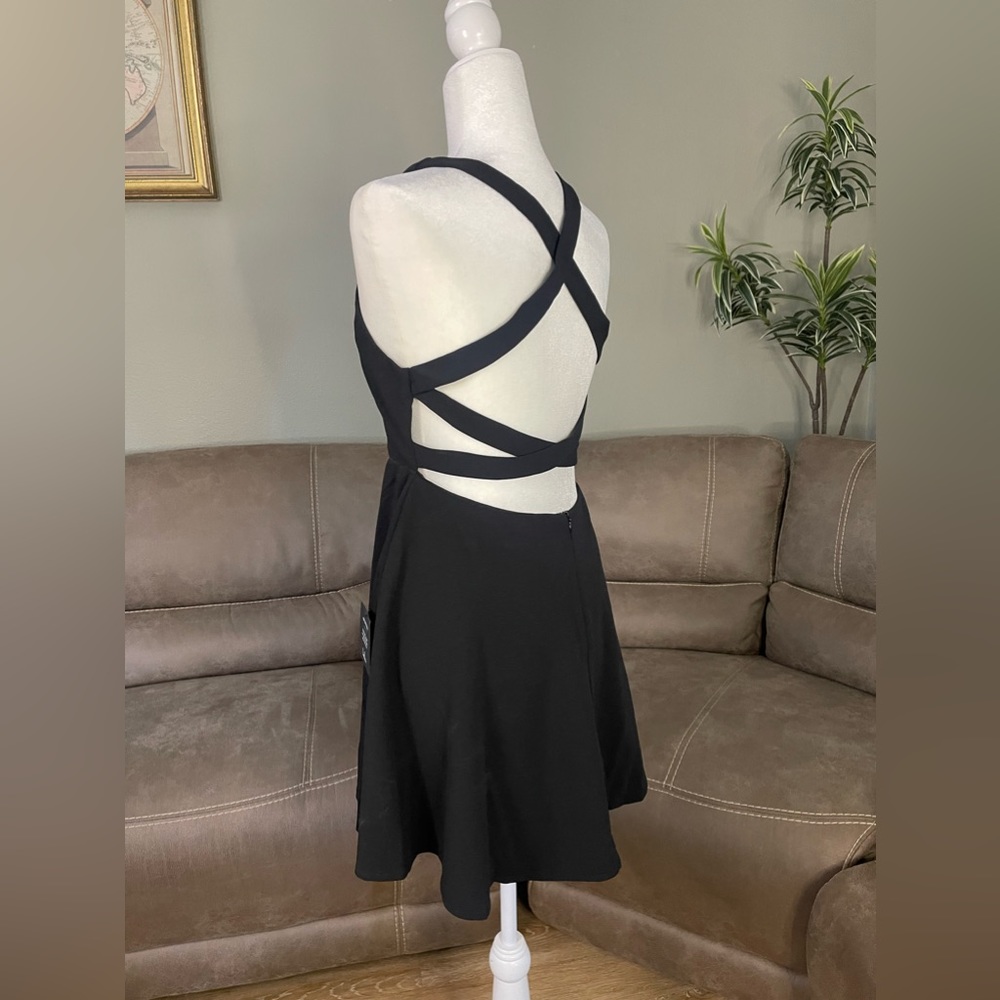 NWT LuLu’s Katrina LBD Black Strappy Skater Dress L Date Night Formal Party Sexy - Picture 9 of 12